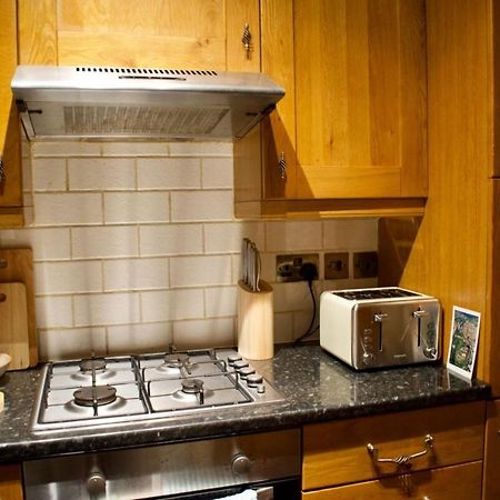 Newly Refurbed Home With Free Parking Edinburg Exteriör bild