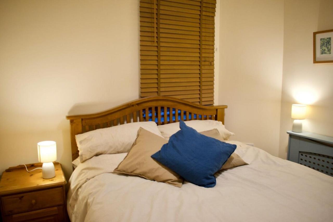 Newly Refurbed Home With Free Parking Edinburg Exteriör bild