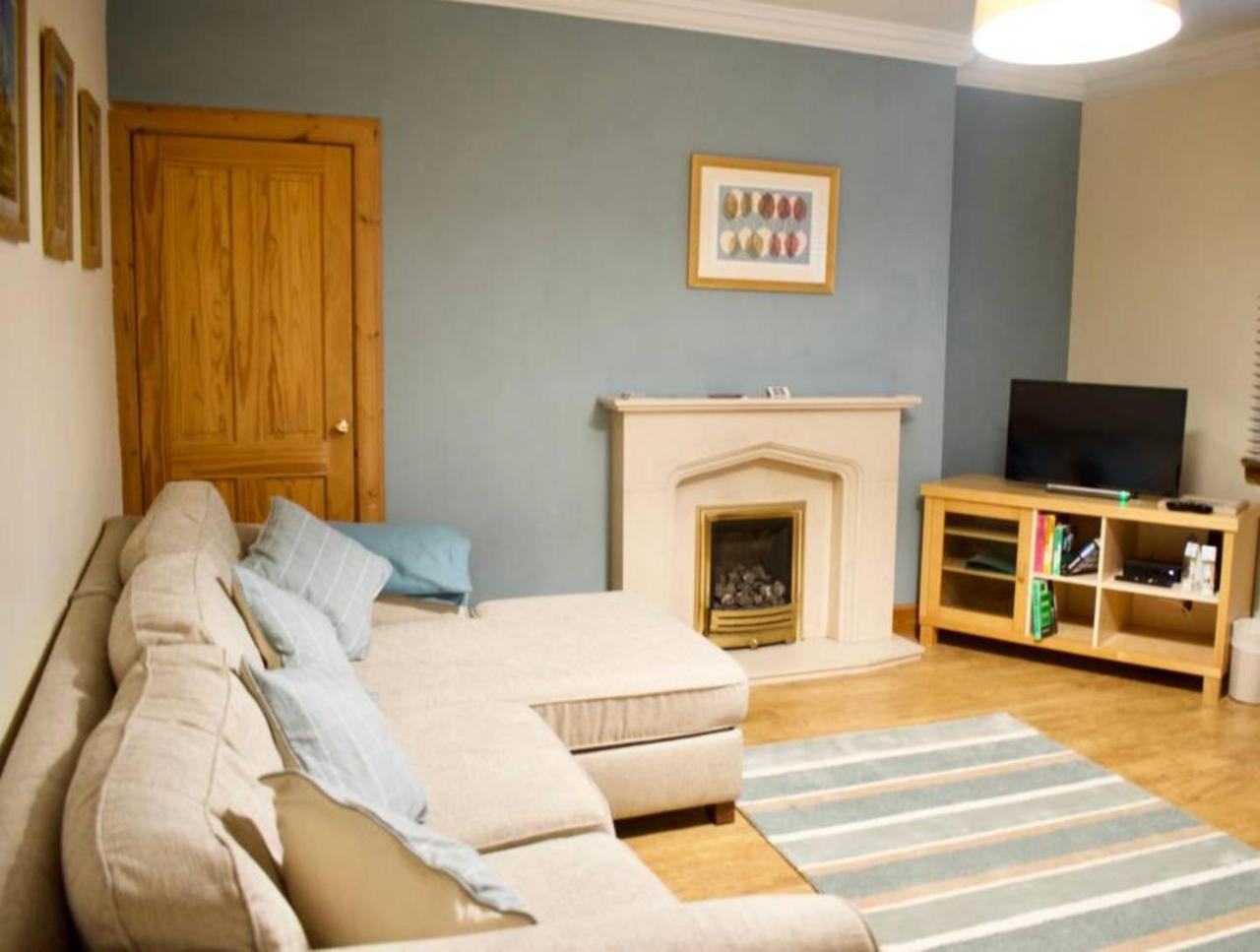 Newly Refurbed Home With Free Parking Edinburg Exteriör bild